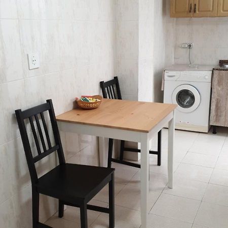 Apartment For 6 People. Valencia Buitenkant foto