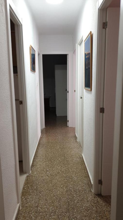 Apartment For 6 People. Valencia Buitenkant foto
