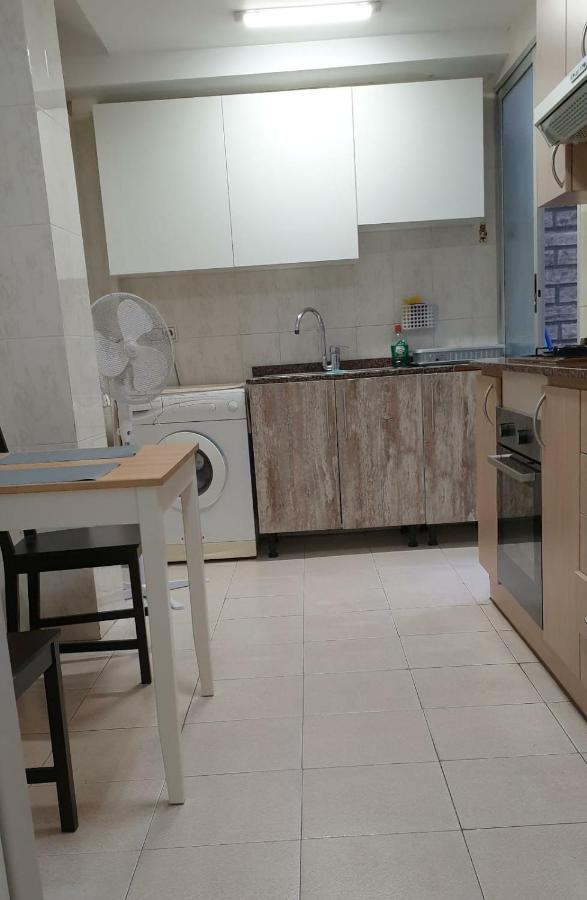 Apartment For 6 People. Valencia Buitenkant foto