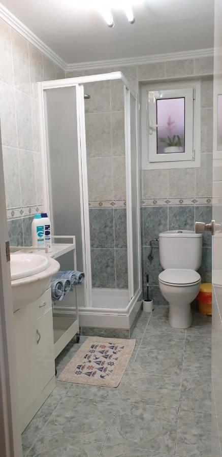 Apartment For 6 People. Valencia Buitenkant foto